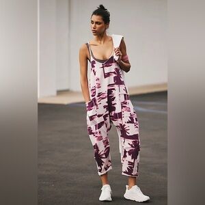 NWOT FREE PEOPLE Movement 
Printed Hot Shot Onesie-Palmy Beach Night Pink$80MSRP